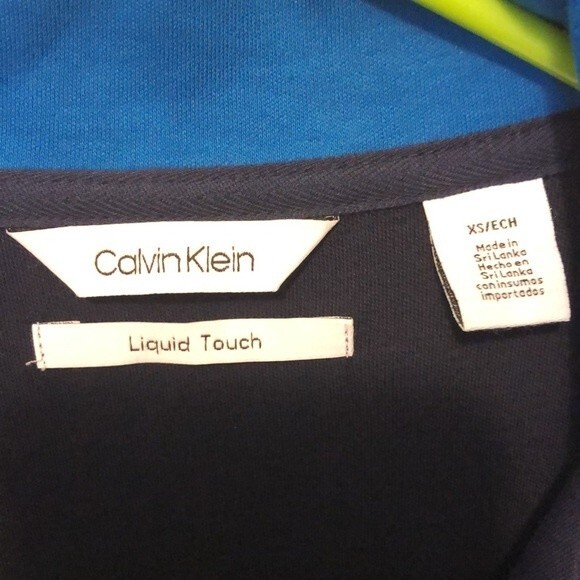 Calvin Klein zip up size XS NWOT - Picture 2 of 6
